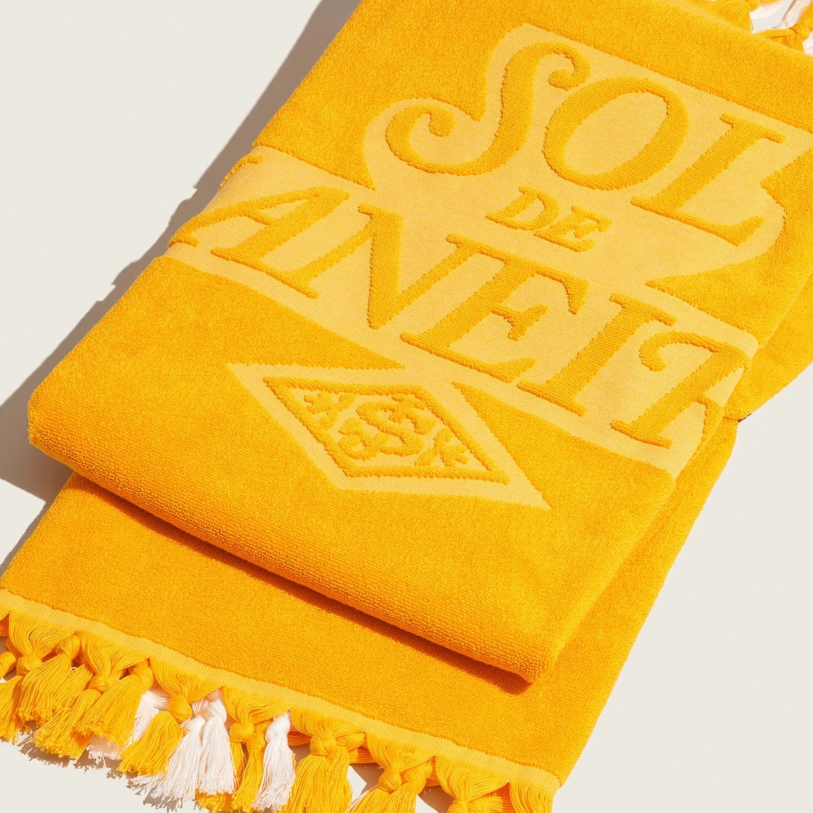 Badalada Oversized Beach Towel - Image 4